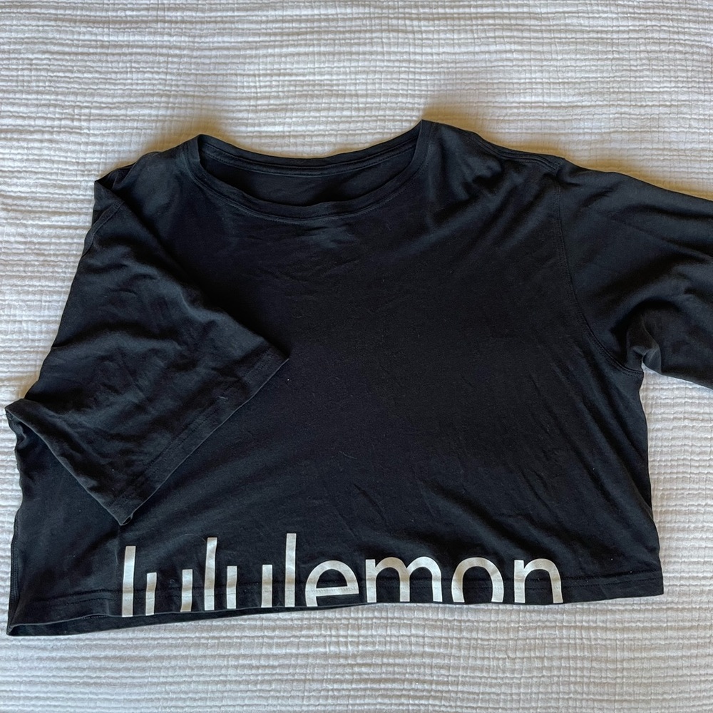 Lululemon Black Crop Top